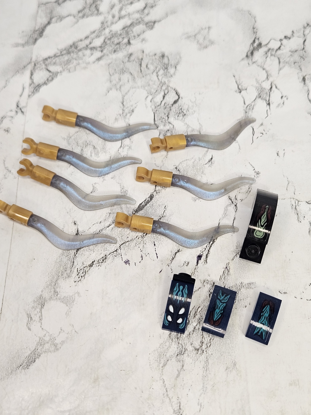 LEGO Marvel Eternals theme tiles & curved opalescent flame/wave blades